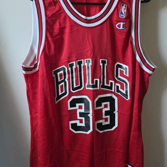 Champion Other - Vintage Champion Chicago Bulls Scottie Pippen #33 NBA Jersey Size 48 (M) USA